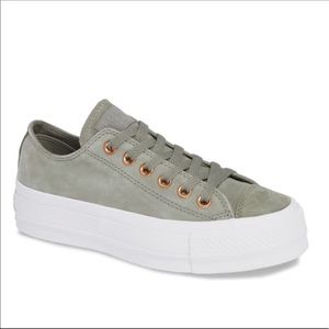 Converse Chuck Taylor All Star Platform Sneakers